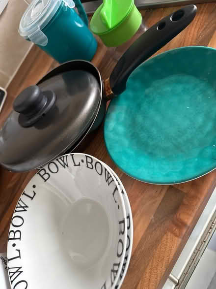 Photo of free Mix kitchen items (EH4) #2