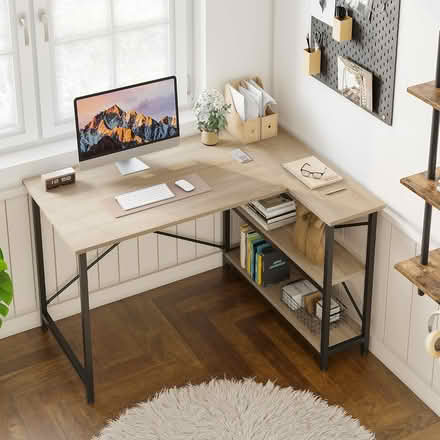 Photo of small L shaped/corner desk (M32) #1