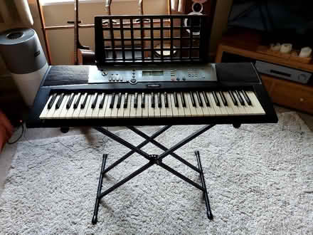 Photo of free Yamaha Keyboard (Harbury CV33) #1