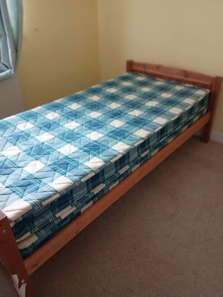 Photo of free Single bed with trickle bed (Hitchin SG4) #1