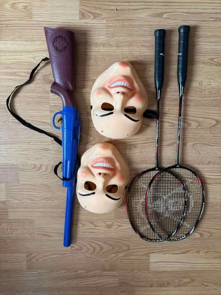 Photo of free mask, toy gun badminton racquets (Tottenham N13) #1