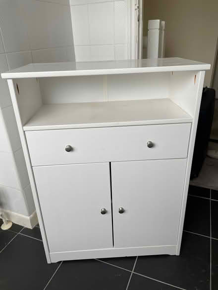 Photo of free Small white unit (Parkstone BH12) #1