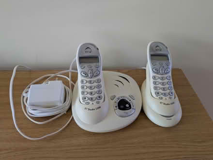 Photo of free wireless digital phones (PO21 Nyetimber) #1
