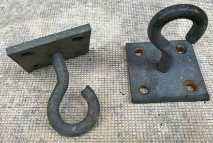 Photo of free Spike chain and hooks (East Horsley, KT24) #2