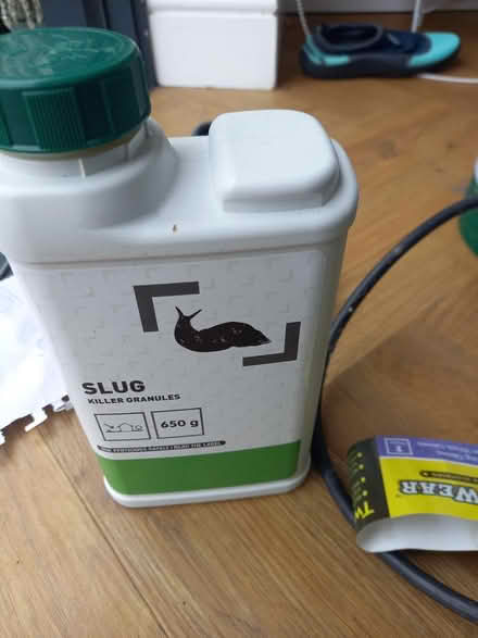 Photo of free Slug granules (L18) #1