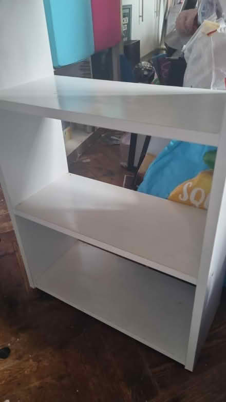 Photo of free desk need it gone today (St albans) #3