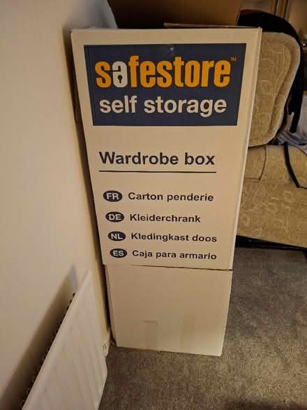 Photo of free Moving box, for clothes on hangers. (Hampton Hill TW12) #2