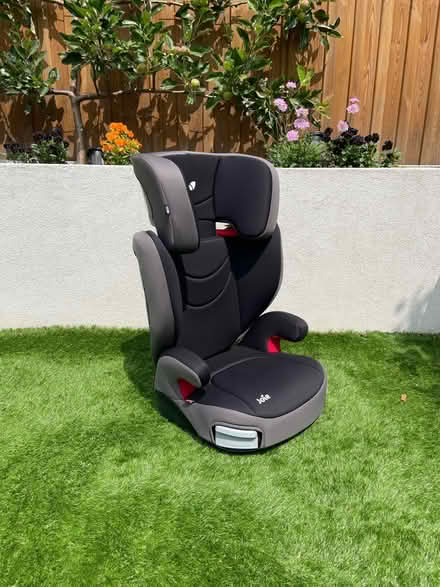 Photo of free Child’s booster seat (Balham SW12) #1