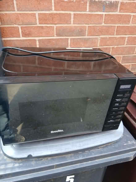 Photo of free Microwave Oven (Halewood L26) #1