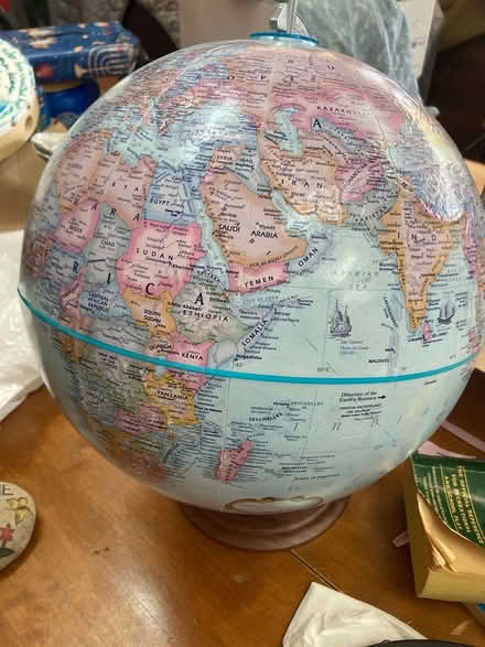 Photo of free Small globe (Foothill Boulevard Cupertino) #1