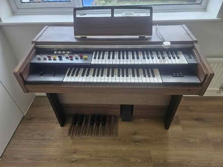 Photo of free yamaha electone piano (Tw7) #4