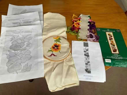 Photo of free Cross stitch Pansies (Old Malden KT4) #1