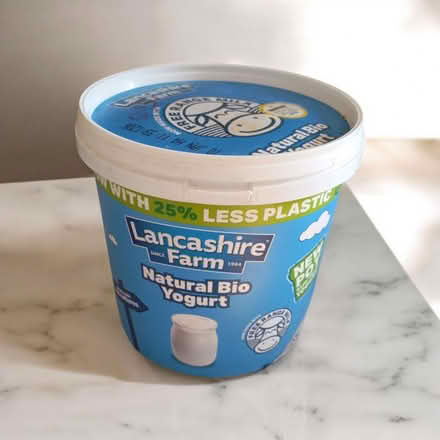 Photo of empty tubs (N evington, Leicester LE5) #3