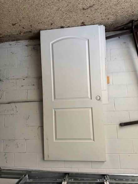 Photo of free White interior door (Bloomfield Hills) #1