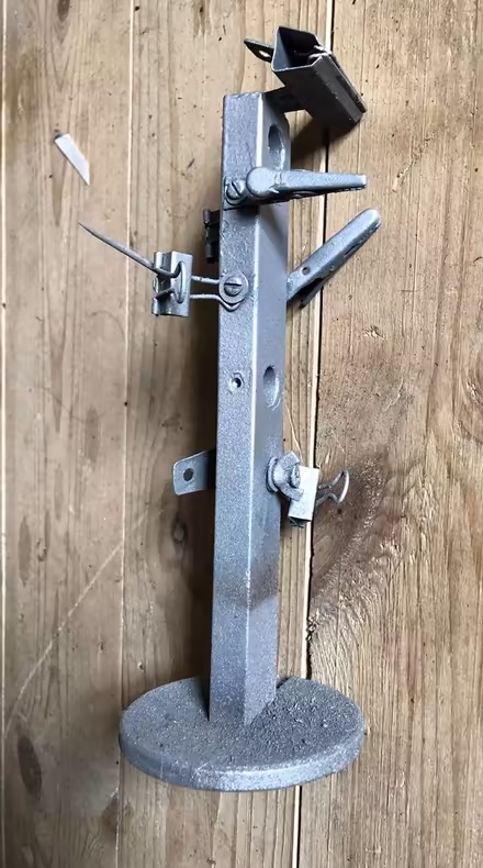 Photo of free Modeling "hanger" (Liphook) #1