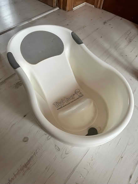 Photo of free Table top baby bath (Oldfield Park) #1