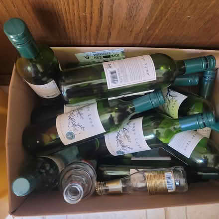 Photo of free Many Wine bottles, Screw Tops (tramway/4 hills road) #1