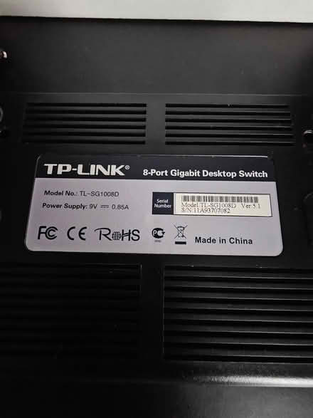 Photo of free TP-Link 8-port switch (Raritan Township/Ringoes) #2