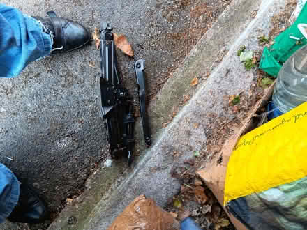 Photo of free scizzor car jack (New Park HG1) #1