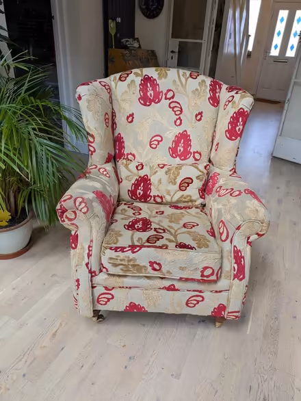 Photo of free Armchair (Barnehurst DA7) #1