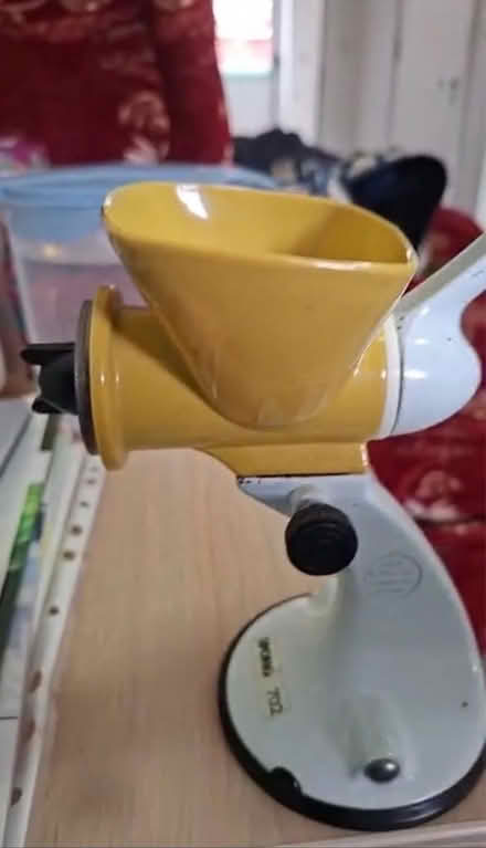 Photo of free Manual grater/mixer (Chigwell IG7) #2