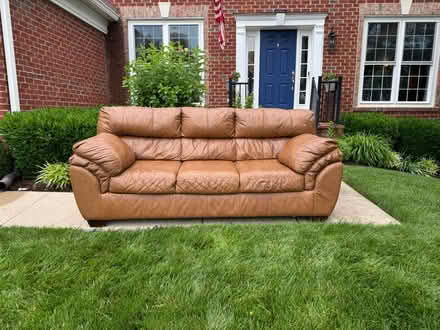 Photo of free Leather couch (Lorton, Virginia) #1