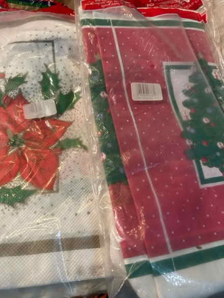 Photo of free Christmas table cloth and napkins (Meadowvale, Mississauga) #1