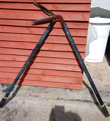 Photo of free Edging shears (Orton Goldhay) #1