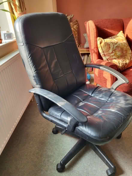 Photo of free Large, black office chair (Corston) #1