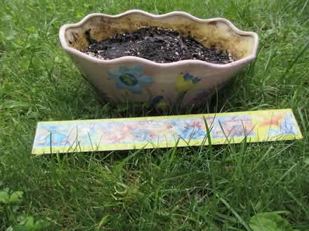 Photo of free flower pot 8 (North Cambridge) #1