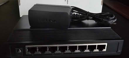 Photo of free TP-Link 8-port switch (Raritan Township/Ringoes) #1