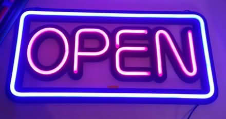 Photo of Any neon light (Belmont TN35) #1