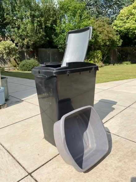 Photo of free Bin and bowl (WGC AL8) #1