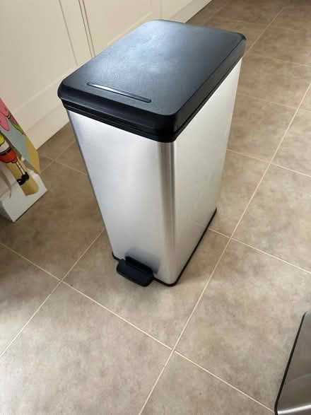 Photo of free Peddle bin (Bury PE26) #1