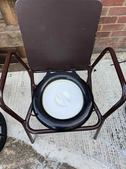 Photo of free Commode very clean and tidy (Garston WD25) #1