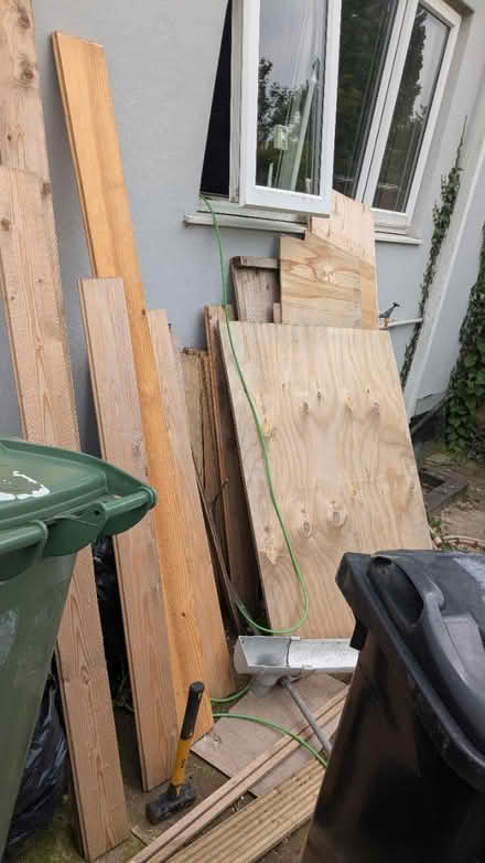Photo of free Wood (WV12 5ls) #4