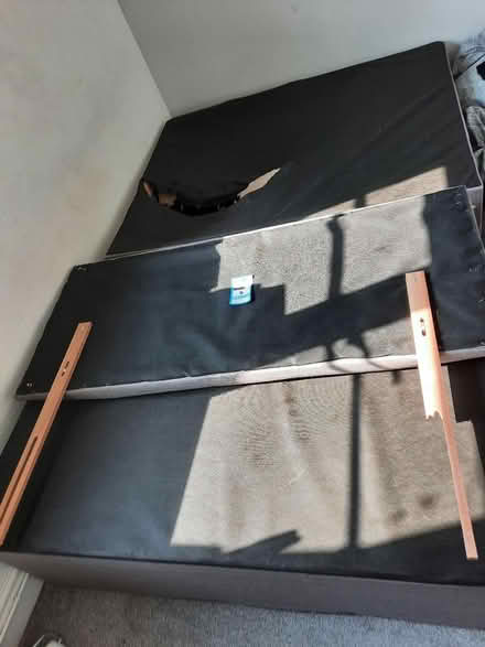 Photo of free Doubled bed divan base broken slats (ME20) #2