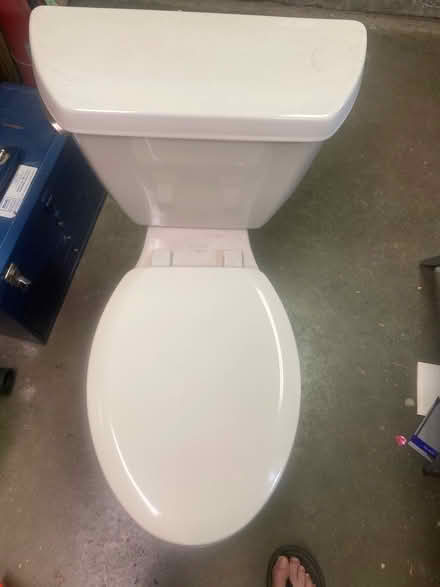 Photo of free used Kohler toilet Bone VGC (Bolingbrook) #1