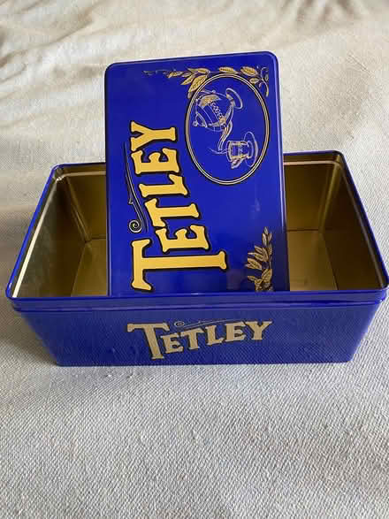 Photo of free Tetley Tea memorabilia Tin (Oakhill BA3) #1