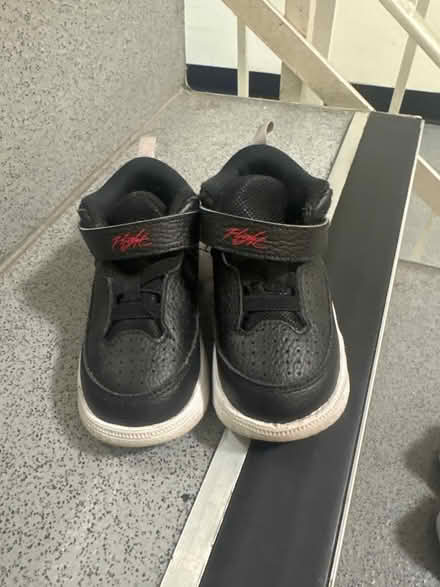 Photo of free Nike trainers (Hammersmith) #2