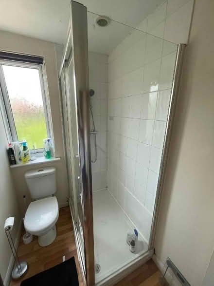Photo of free Shower Tray & Enclosure, 1200x760mm (CT2) #3