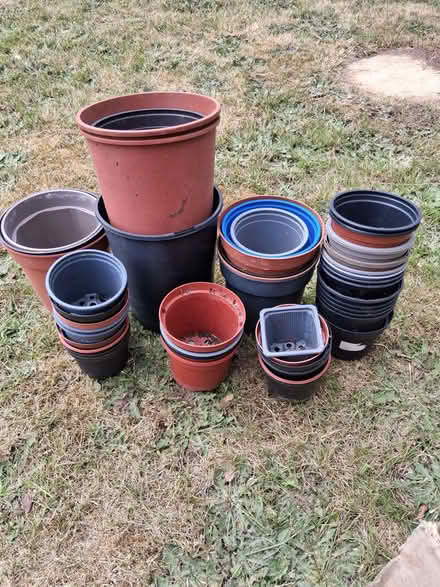 Photo of free Plant Pots (Northcourt OX14) #1