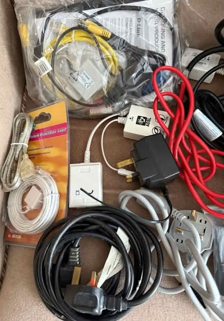 Photo of free Bag of various wires (Croydon. CR2 9) #3