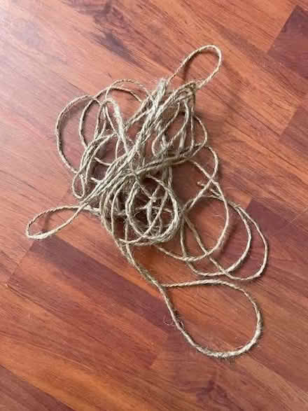 Photo of Old brown twine and hessian pieces (Foxholes SG13) #1