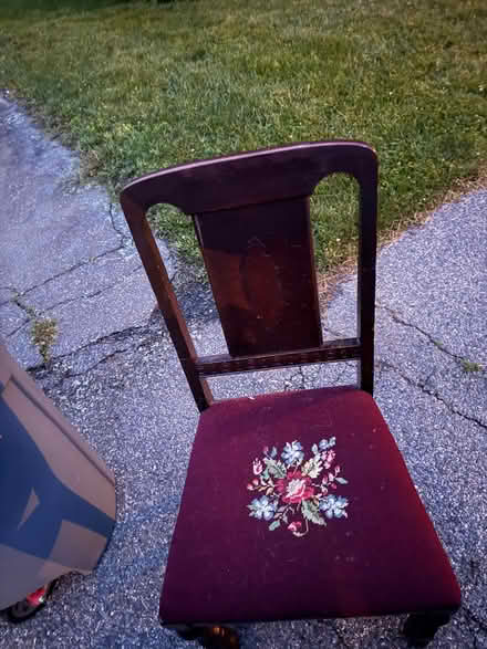 Photo of free Vintage wooden chair (Beverly - Centerville) #1