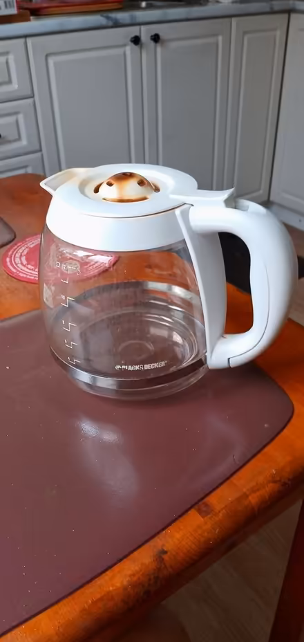 Photo of free Pitcher (Hintonburg) #1
