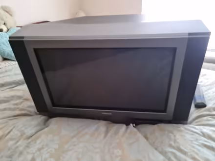 Photo of free Two large (26in) CRT TVs (Trowbridge BA14 7) #1