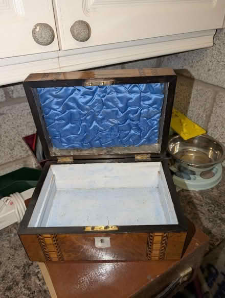 Photo of free Wooden ornamental storage box (AB22) #4