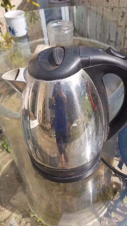 Photo of free Kettle (KT14) #2