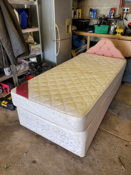 Photo of free 6x3 bed (Par PL24) #3
